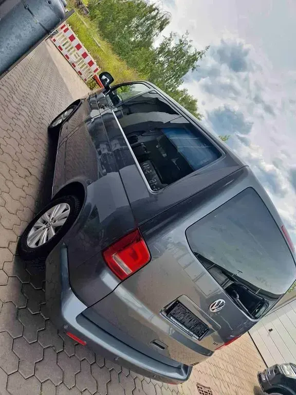 Gebraucht VW Multivan 179 PS (131 kW) 2012 Grau Van / Kleinbus
