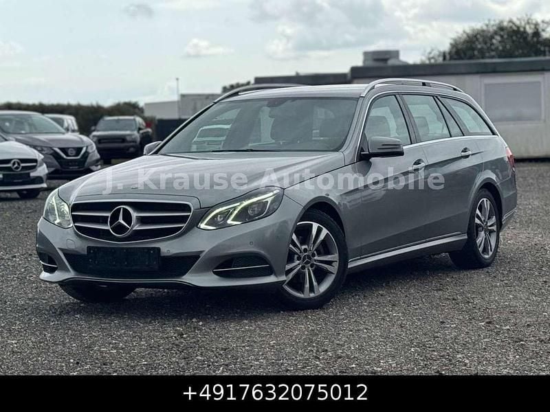 Palladiumsilber metalliclack Gebraucht 2013 Mercedes E220 Kombi | 7.999 € (Fairer Preis) - Bild 1/4