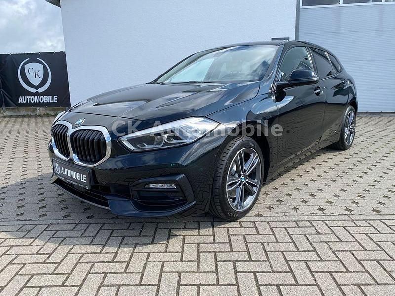 Schwarz Gebraucht 2021 BMW 118 Shadowline Kleinwagen | 19.900 € (Guter Preis) - Bild 1/4