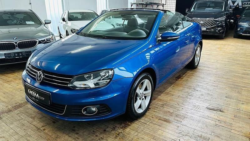 Gebraucht VW Eos 122 PS (89 kW) 2014 Blau Cabrio