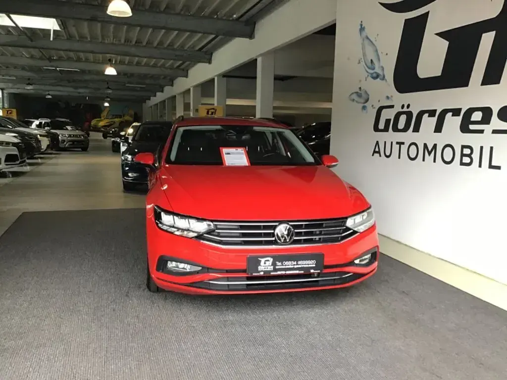 Usata VW Passat Business 122 CV (89 kW) 2021 Rosso Station wagon