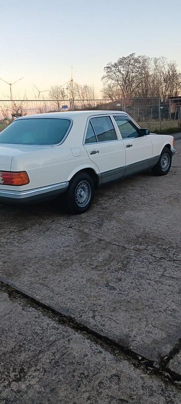 Gebraucht Mercedes E280 160 PS (117 kW) 1985 Weiß Limousine