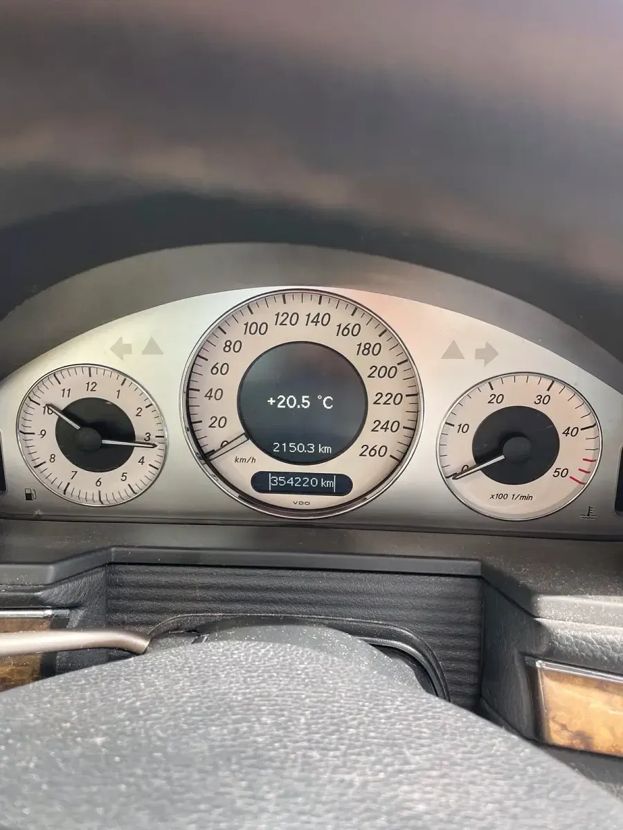 Gebraucht Mercedes E220 125 PS (91 kW) 2008 Schwarz Kombi