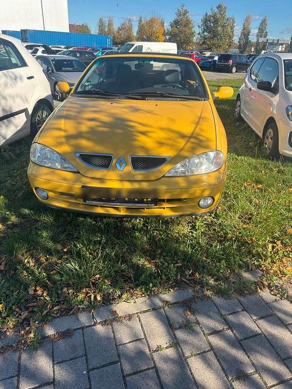 Gelb Gebraucht 2001 Renault Mégane Cabriolet Cabrio | 2.000 € (Teuer) - Bild 1/4