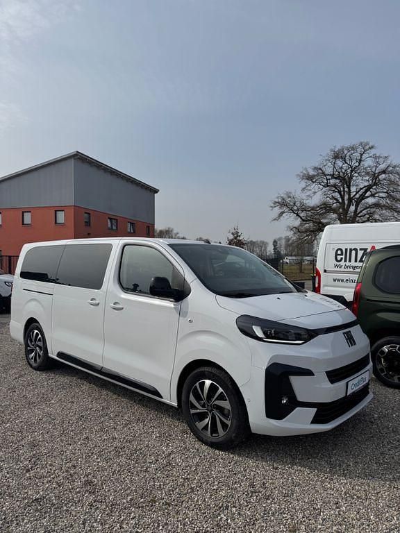 Gebraucht Fiat Ulysse 131 kW (179 PS) 2025 Weiß Van / Kleinbus