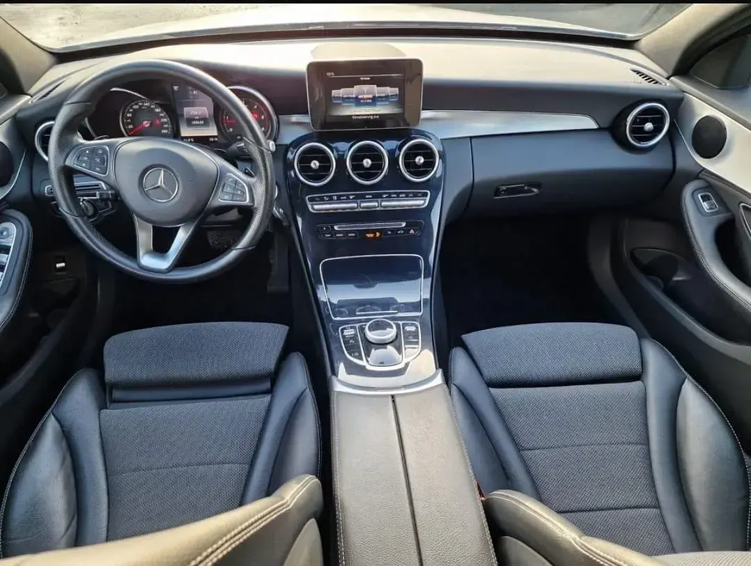 Gebraucht Mercedes C220 170 PS (125 kW) 2015 Silber Kombi