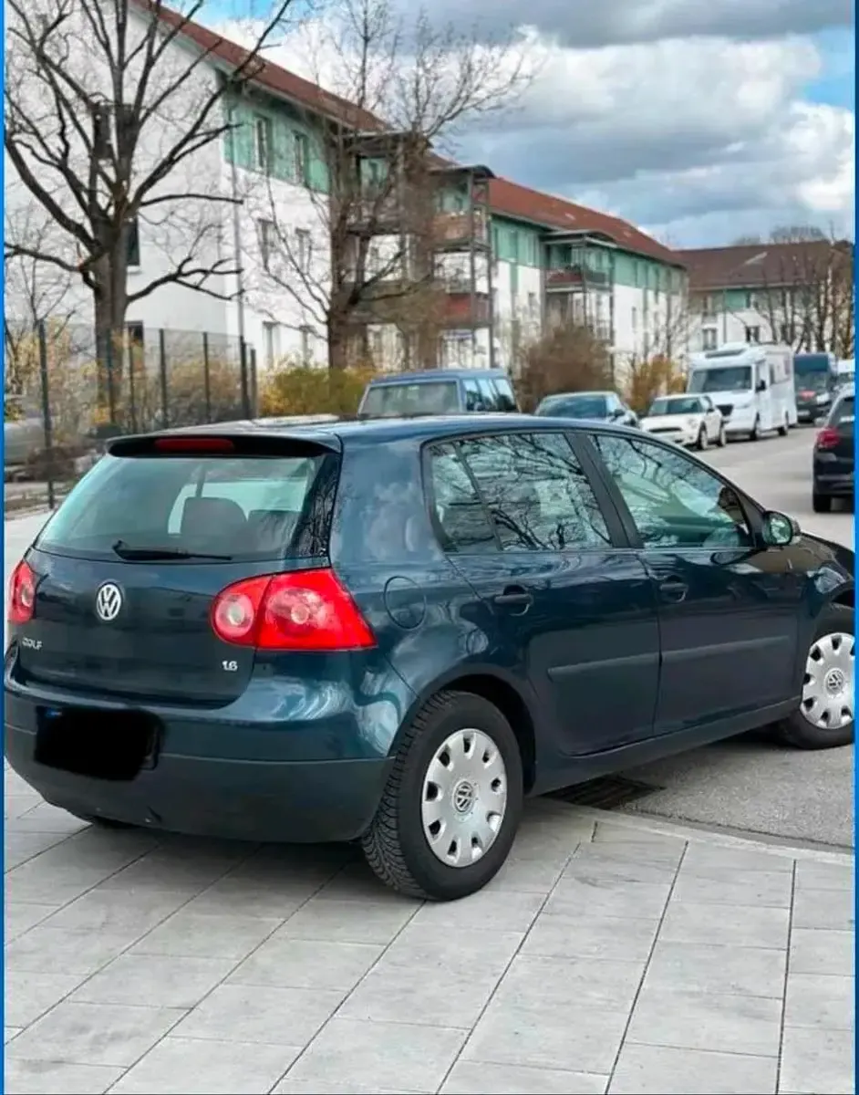 Gebraucht VW Golf V 105 PS (77 kW) 2005 Andere farben Kleinwagen