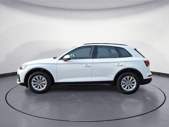 Second-hand Audi Q5 Basis 163 CP (119 kW) 2022 Alb SUV