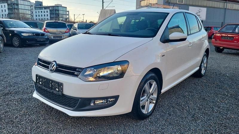 Gebraucht VW Polo Life 69 PS (50 kW) 2013 Weiß Kleinwagen