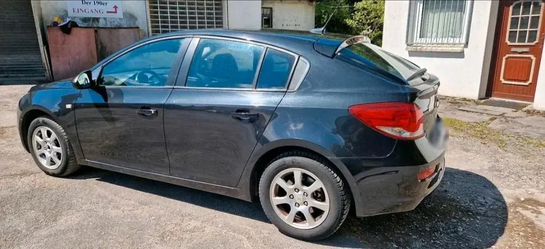 Gebraucht Chevrolet Cruze 150 PS (110 kW) 2012 Schwarz Limousine