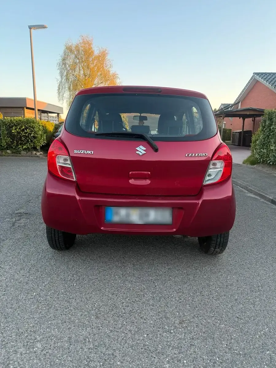 Usata Suzuki Celerio 69 CV (50 kW) 2016 Rosso Utilitaria
