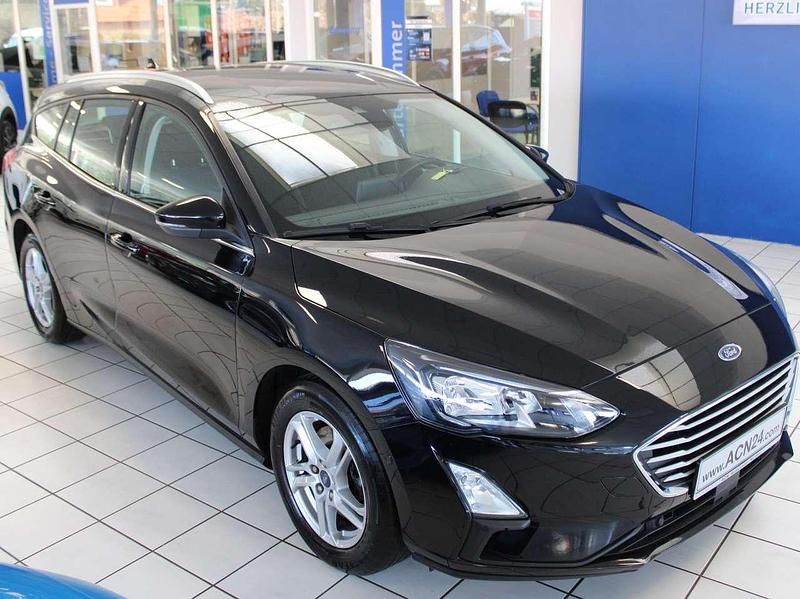 Gebraucht Ford Focus Cool & Connect 120 PS (88 kW) 2021 Obsidianschwarz metallic Kombi