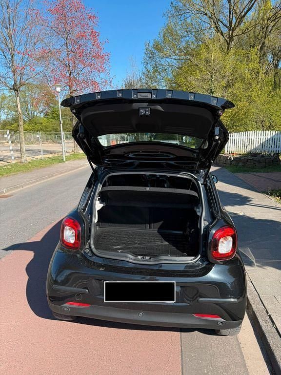 Second-hand Smart ForFour 71 CP (52 kW) 2019 Negru Hatchback
