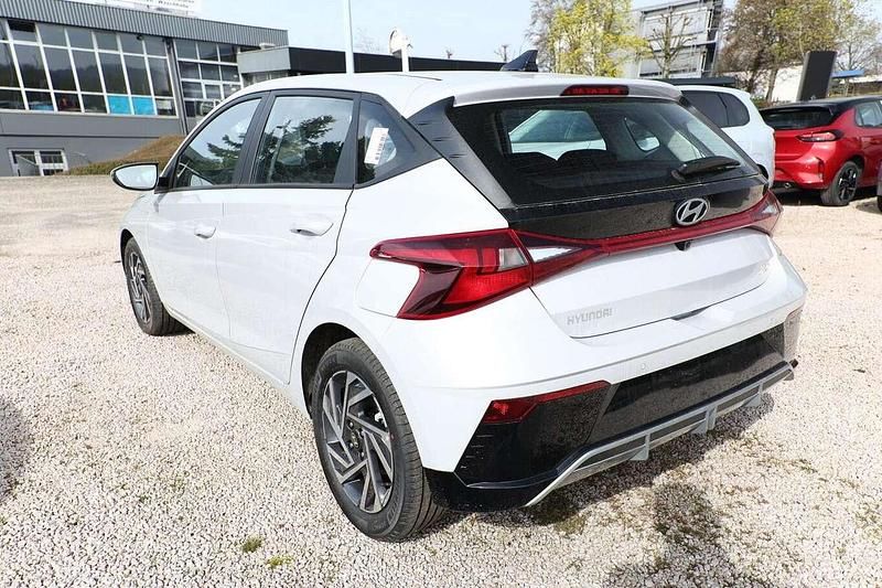 Neu Hyundai i20 Select 90 PS (66 kW) 2026 Lumen grey mineraleffekt Kleinwagen