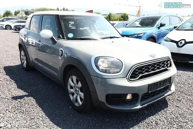 Moonwalk grey metallic Gebraucht 2019 Mini Cooper Countryman SUV | 19.221 € (Fairer Preis) - Bild 1/3