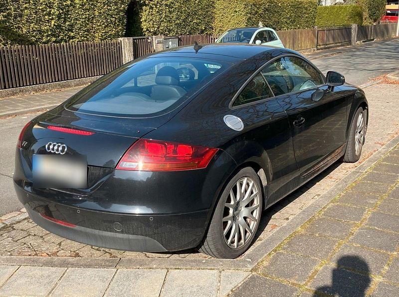 Gebraucht Audi TT 160 PS (117 kW) 2011 Schwarz Coupé