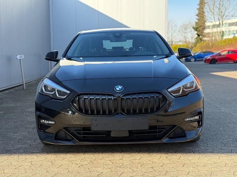 Gebraucht BMW 220 Sport Line 190 PS (139 kW) 2023 Schwarz Coupé