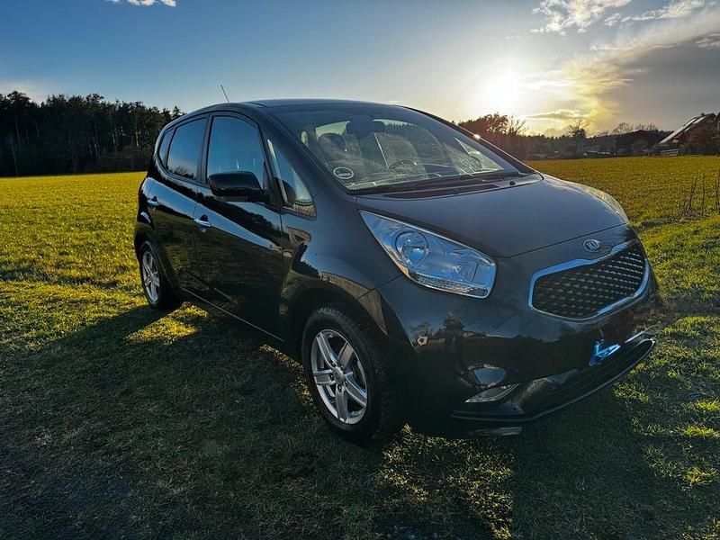 Gebraucht Kia Venga DREAM-TEAM Edition 125 PS (91 kW) 2015 Schwarz Kleinwagen