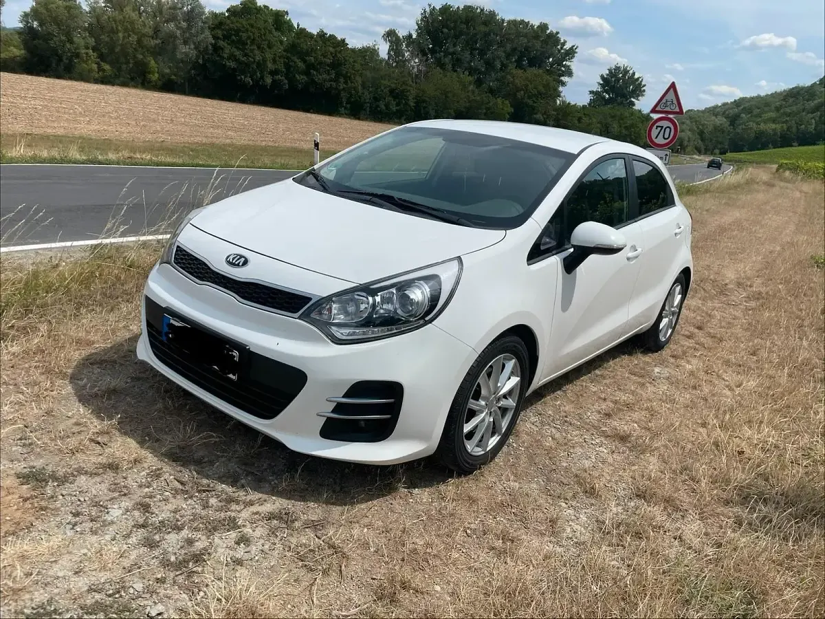 Gebraucht Kia Rio 110 PS (80 kW) 2017 Weiß Kleinwagen