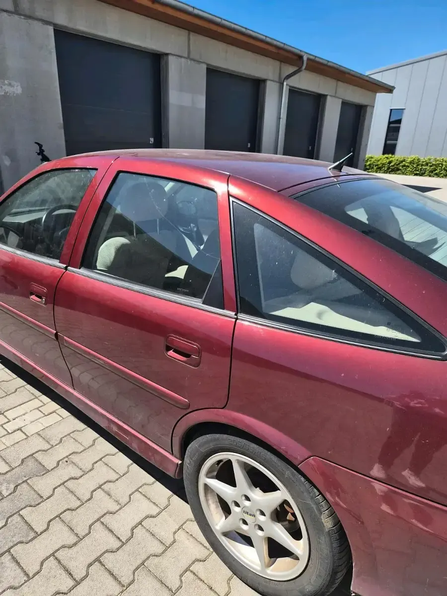 Gebraucht Opel Vectra 115 PS (84 kW) 1999 Andere farben Limousine