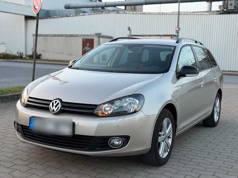Gebraucht VW Golf VII Match 105 PS (77 kW) 2012 Grau Kombi