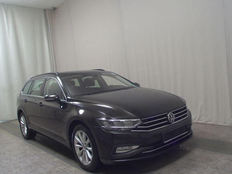 Gebraucht VW Passat Business 150 PS (110 kW) 2019 Braun Kombi