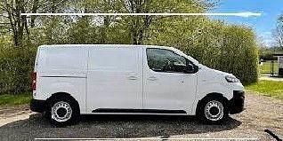 Weiß Gebraucht 2016 Citroën Jumpy Business Class Van / Kleinbus | 9.800 € (Fairer Preis) - Bild 1/1