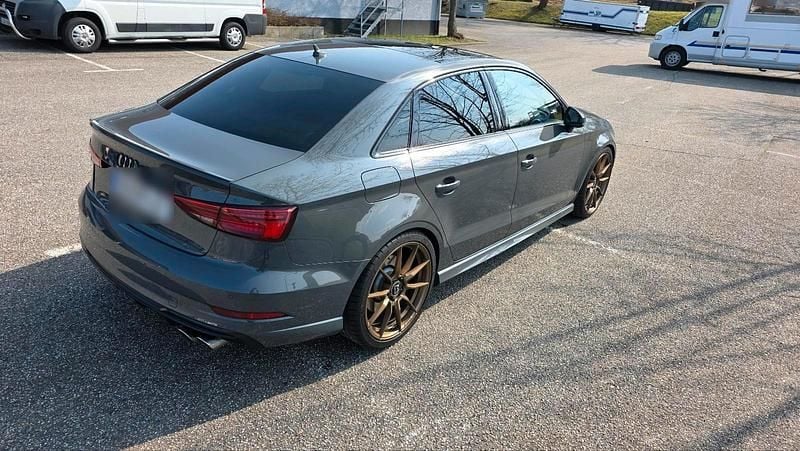 Gebraucht Audi S3 Sport 380 PS (279 kW) 2017 Grau Limousine
