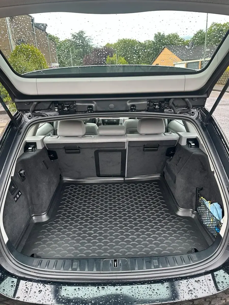 Gebraucht BMW 325 204 PS (150 kW) 2011 Schwarz Kombi