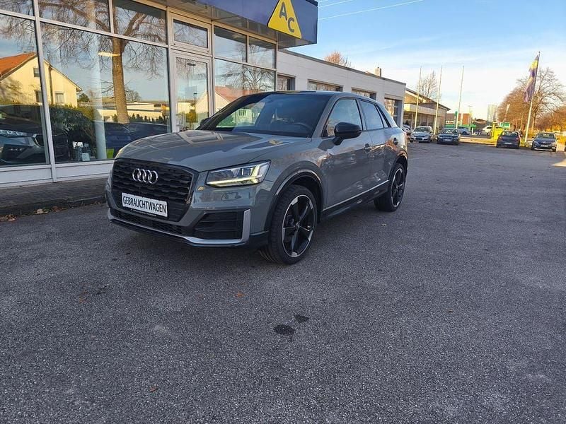 Gebraucht Audi Q2 Design 150 PS (110 kW) 2018 Grau SUV