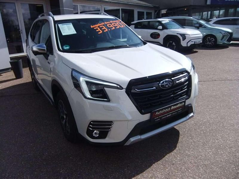 Gebraucht Subaru Forester Active 150 PS (110 kW) 2024 Crystal white pearl SUV