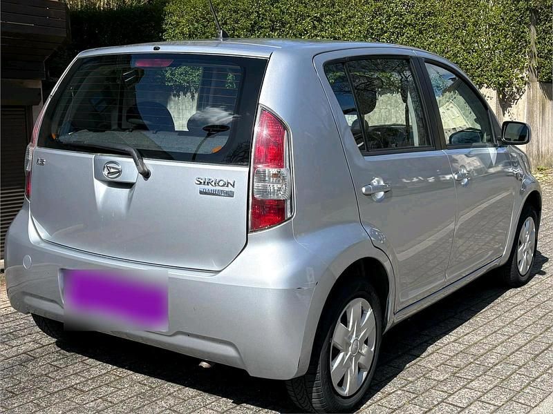 Gebraucht Daihatsu Sirion 87 PS (63 kW) 2007 Silber Kleinwagen