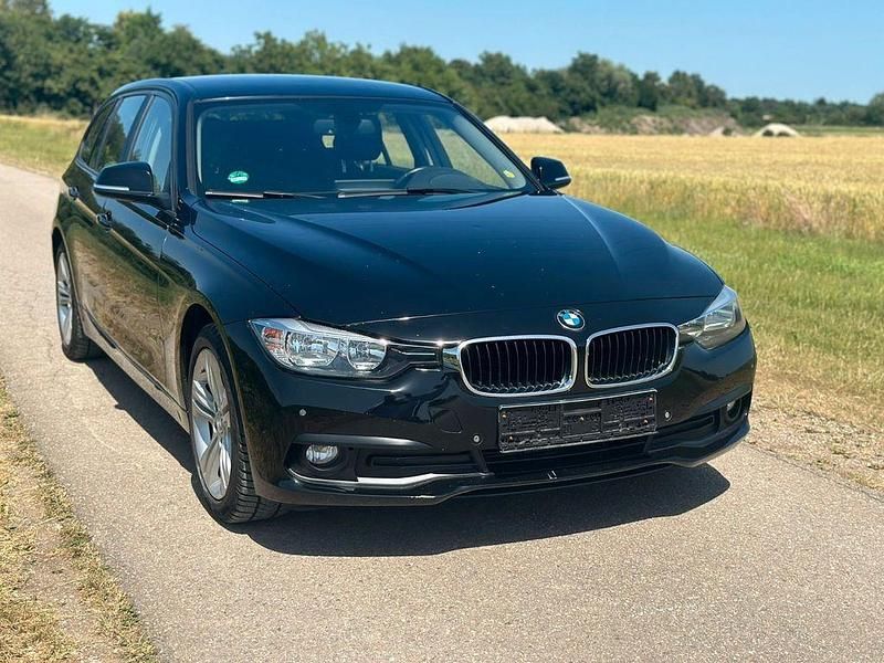 Gebraucht BMW 318 Advantage 150 PS (110 kW) 2017 Schwarz Kombi