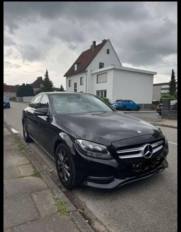 Gebraucht Mercedes C200 Avantgarde 184 PS (135 kW) 2014 Limousine