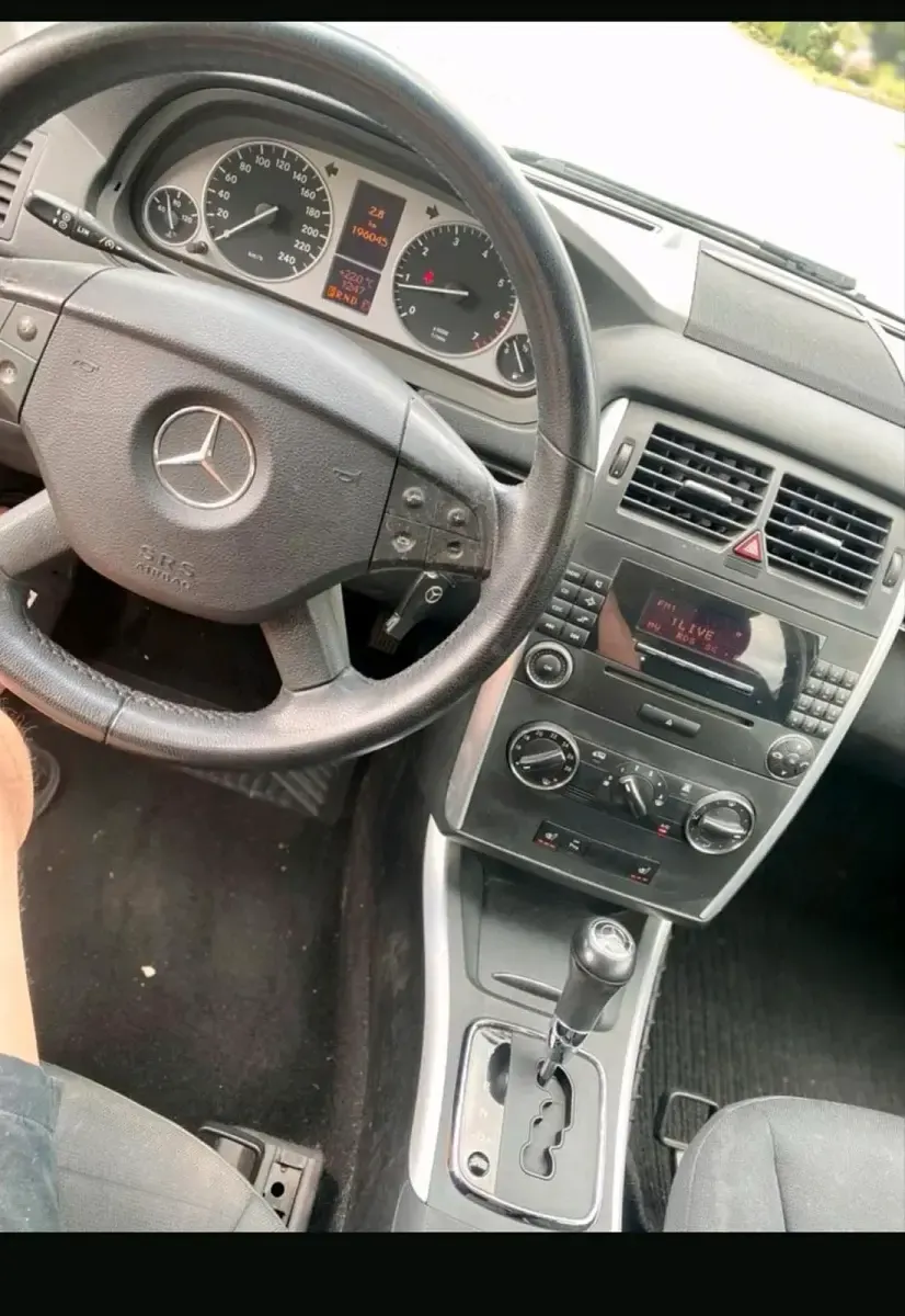 Gebraucht Mercedes B150 95 PS (69 kW) 2007 Grau Van / Kleinbus