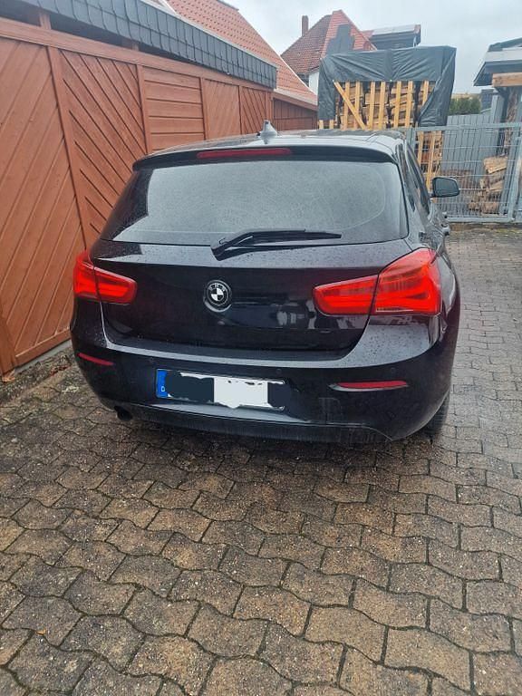 Gebraucht BMW 116 109 PS (80 kW) 2016 Schwarz Kleinwagen
