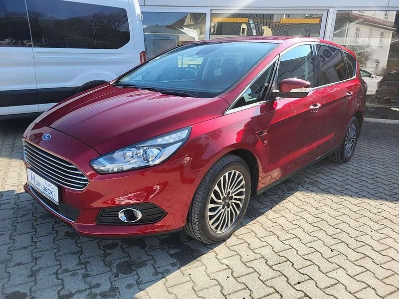 Gebraucht Ford S-MAX Titanium 165 PS (121 kW) 2019 Ruby rot metallic Van / Kleinbus