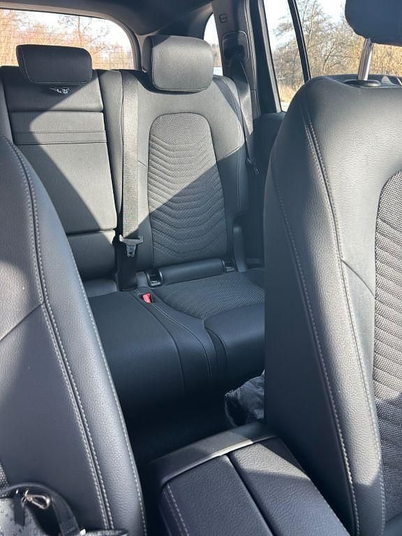 Gebraucht Mercedes EQB250 139 kW (190 PS) 2023 Schwarz SUV