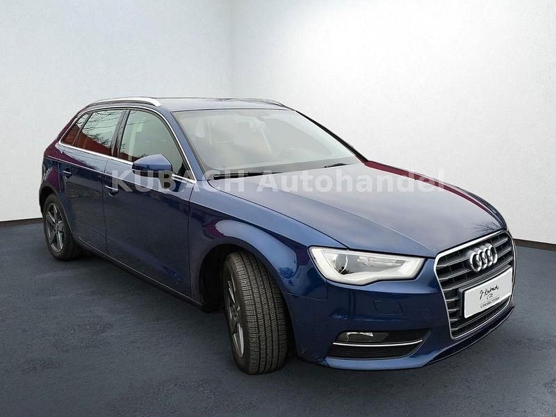 Gebraucht Audi A3 Ambiente 150 PS (110 kW) 2016 Blau Limousine