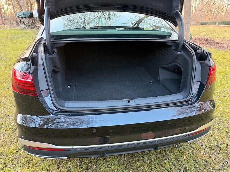 Gebraucht Audi A4 S-Line 204 PS (150 kW) 2021 Schwarz Limousine