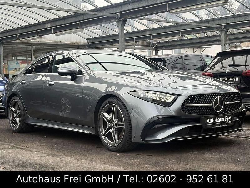 Grau Gebraucht 2022 Mercedes CLS220 AMG Limousine | 43.990 € (Fairer Preis) - Bild 1/3