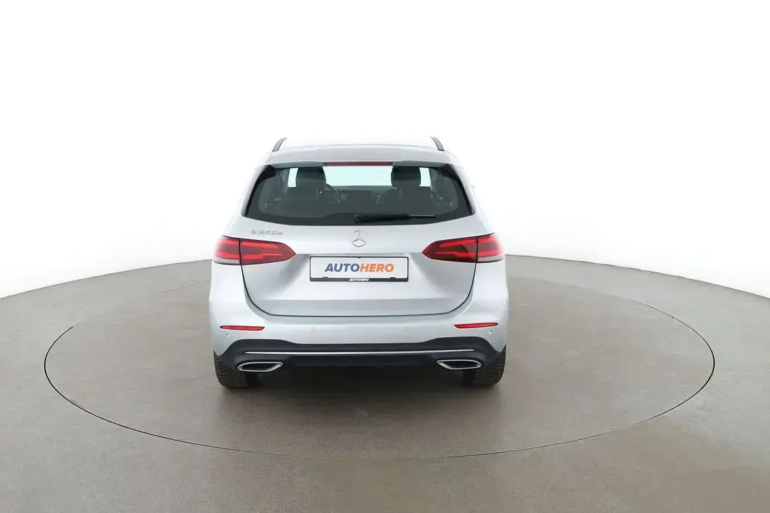 Gebraucht Mercedes B250 Progressive 2021 Grau Kleinwagen