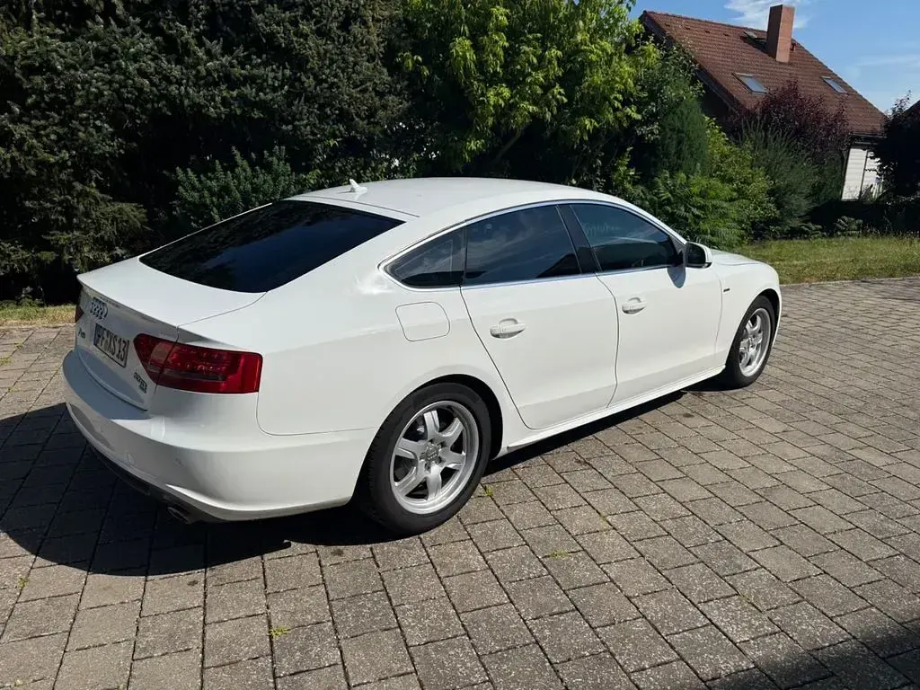 Gebraucht Audi A5 Sportback Sport 239 PS (175 kW) 2010 Weiß Kleinwagen