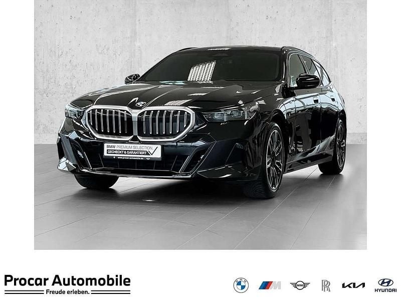 Black sapphire Gebraucht 2024 BMW 520 Performance Kombi | 50.900 € (Superpreis) - Bild 1/3
