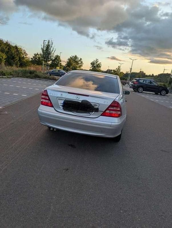 Gebraucht Mercedes C200 Classic 122 PS (89 kW) 2006 Limousine