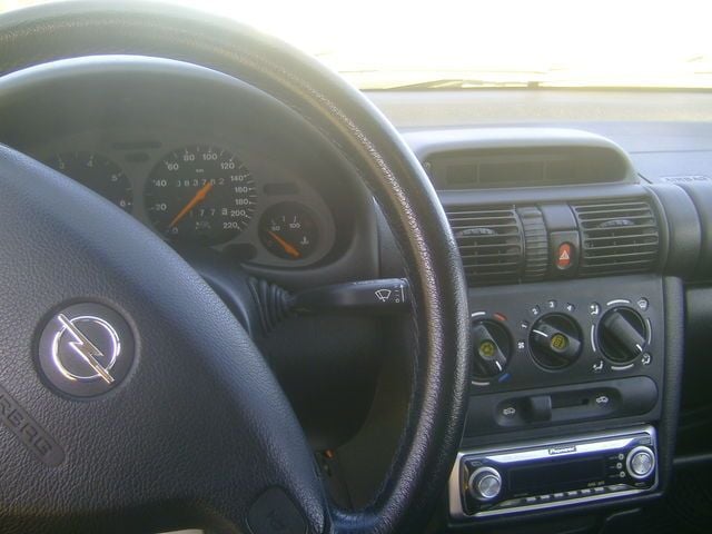 Gebraucht Opel Tigra 122 PS (89 kW) 2000 Gelb Coupé