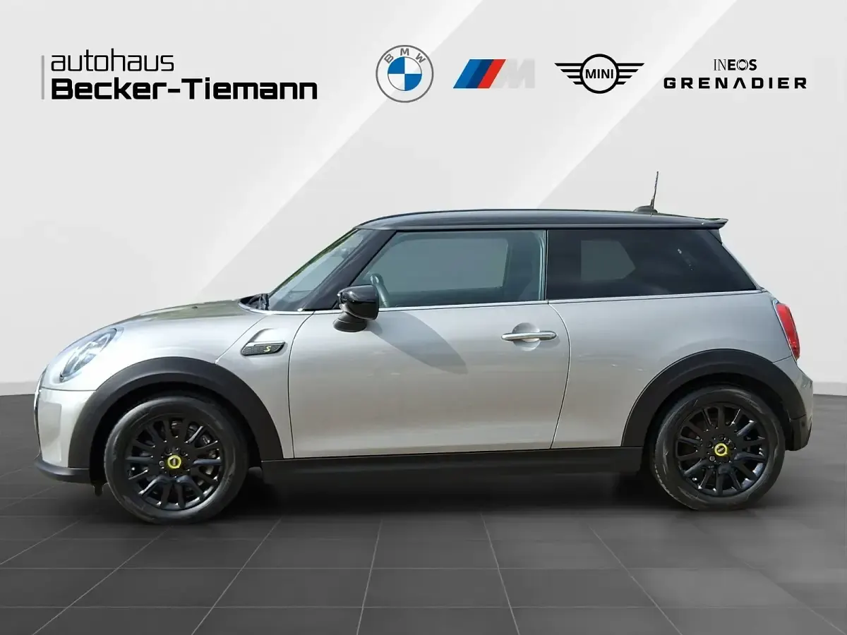 Gebraucht Mini Cooper SE Classic 135 kW (184 PS) 2023 Grau Kleinwagen