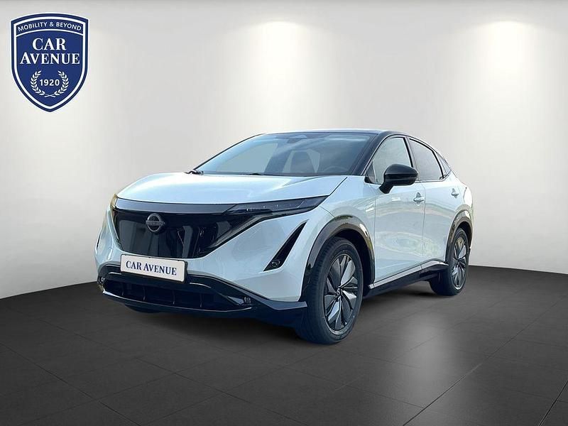 Weiß schwarz Neu 2025 Nissan Ariya Advance SUV | 54.980 € (Teuer) - Bild 1/4