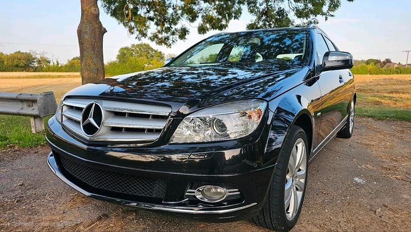 Schwarz Gebraucht 2008 Mercedes C220 Avantgarde Kombi | 4.200 € (Fairer Preis) - Bild 1/4