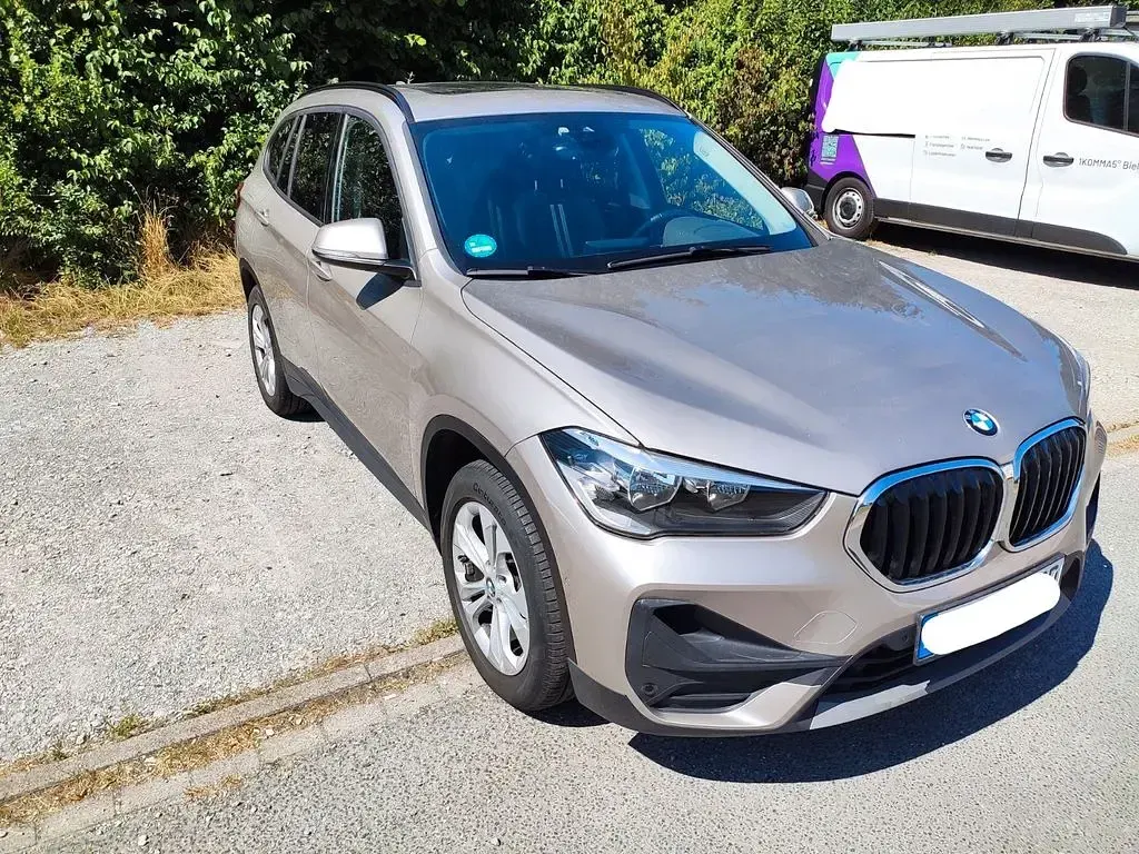 Gebraucht BMW X1 Sport Line 190 PS (139 kW) 2021 Beige SUV